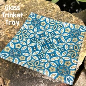 Glass Trinket Tray-6x6-Turquoise-MCM vibes print